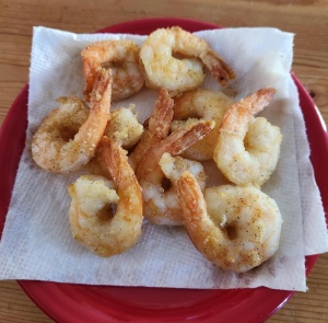 A plate of fried shrimp 